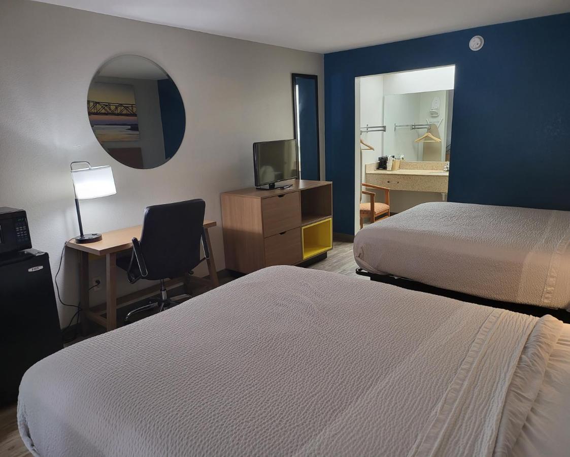 Days Inn By Wyndham Biscoe Экстерьер фото