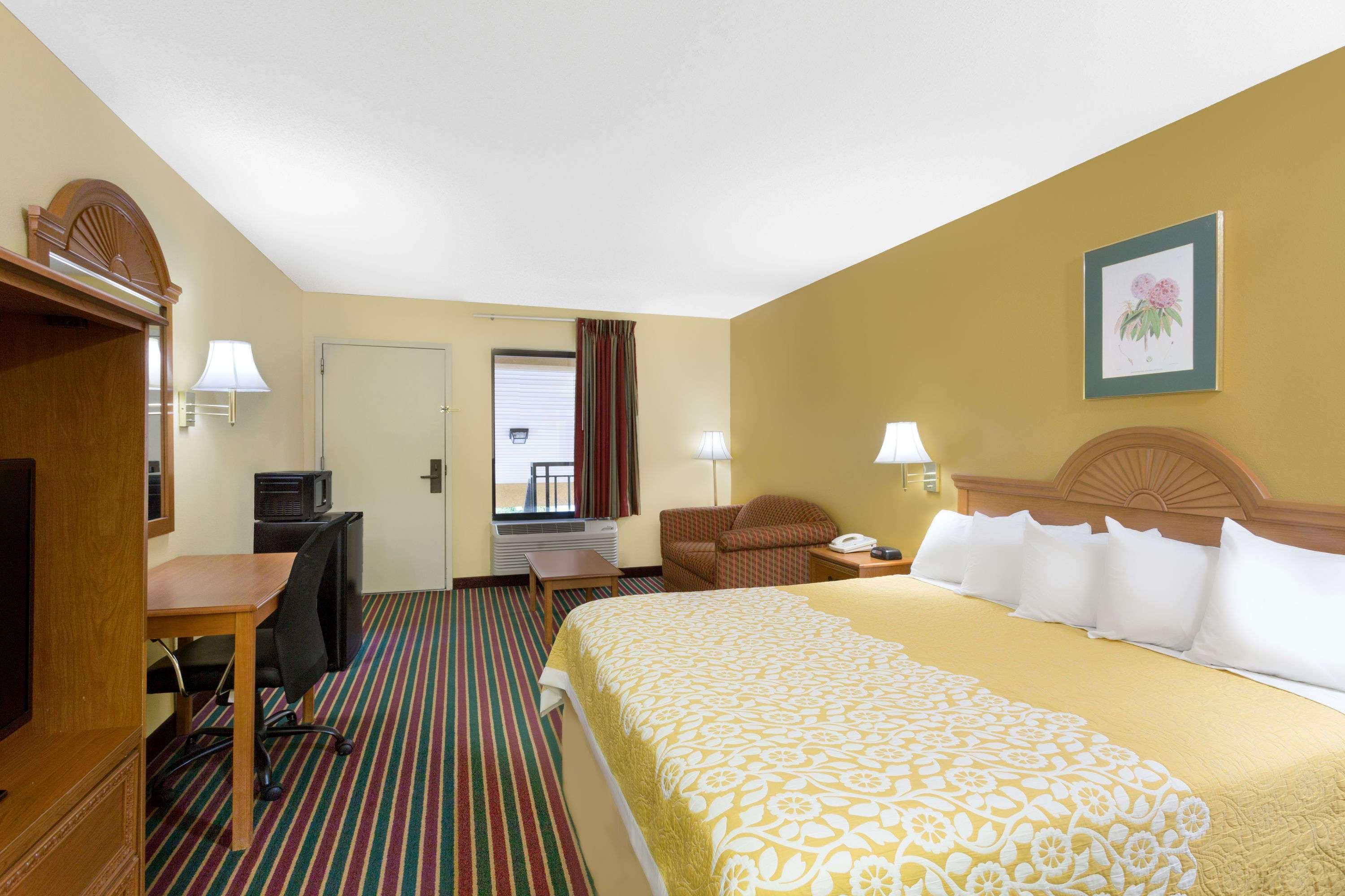 Days Inn By Wyndham Biscoe Экстерьер фото